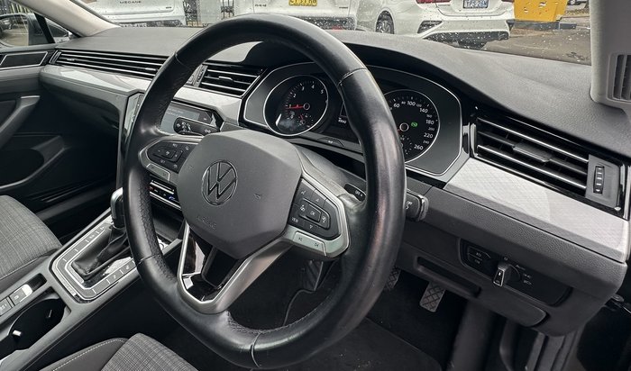 2022 Volkswagen Passat 140TSI Business