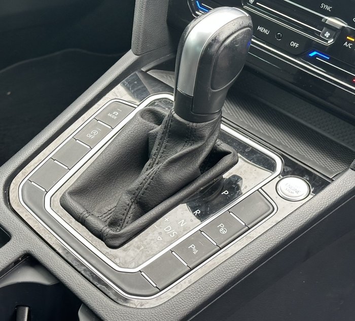 2022 Volkswagen Passat 140TSI Business