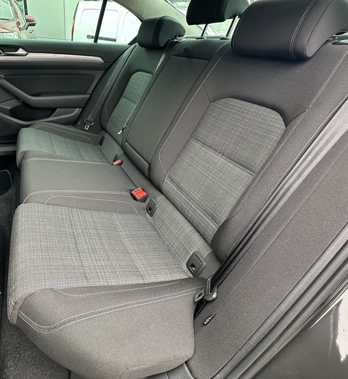 2022 Volkswagen Passat 140TSI Business