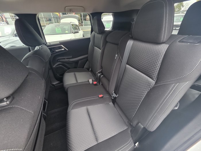 2023 Mitsubishi Outlander LS