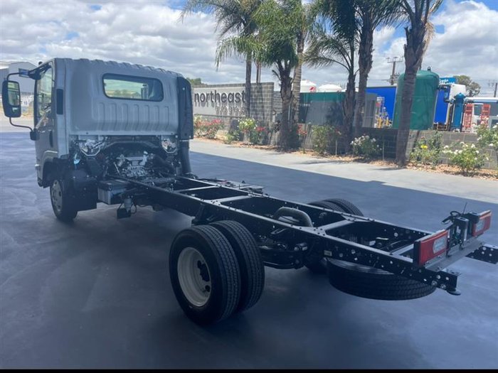 2025 Isuzu Npr 70/45-190 Am D42