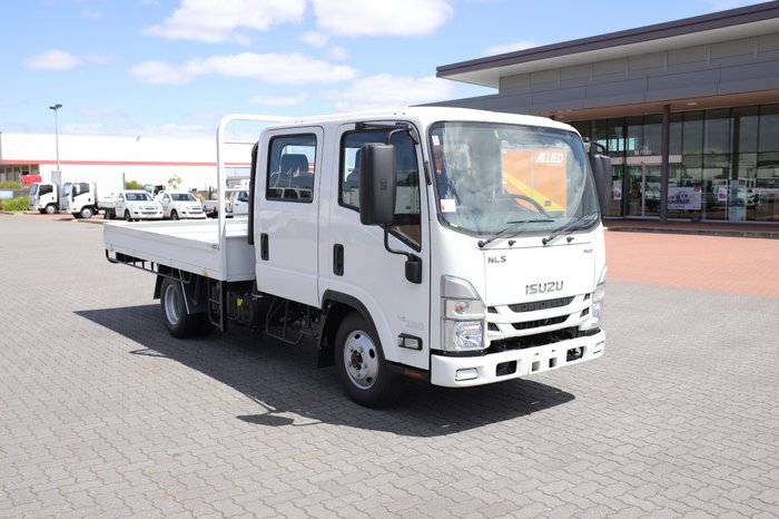 2025 Isuzu Trucks NLS 45-150 AWD CREW CAB