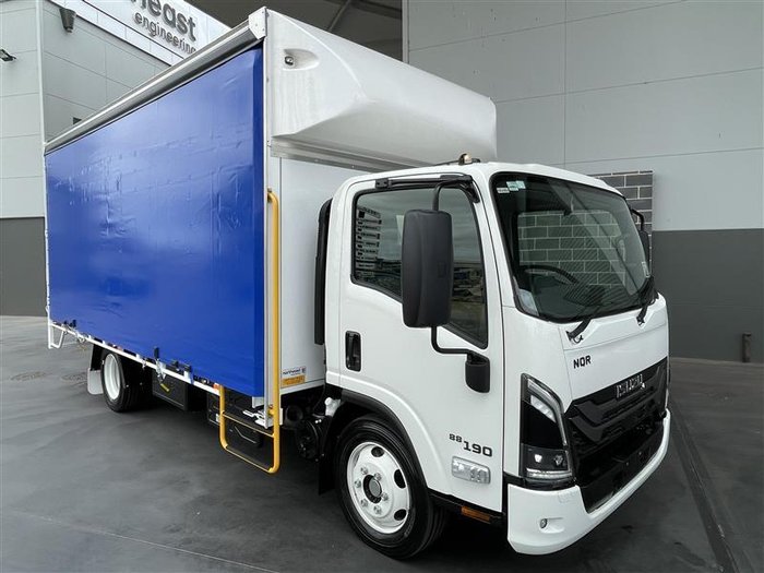 2025 Isuzu Nqr 88-190 Am D42