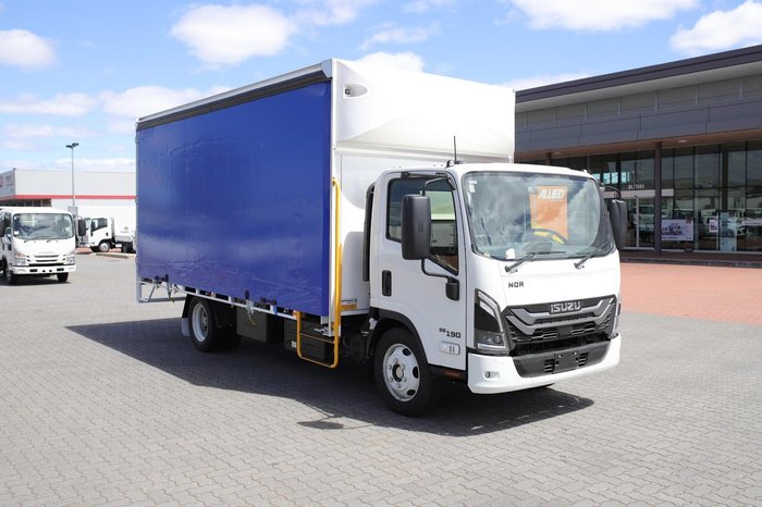 2026 Isuzu Nqr 88/80-190 Am D42 8 Pallet Tautliner