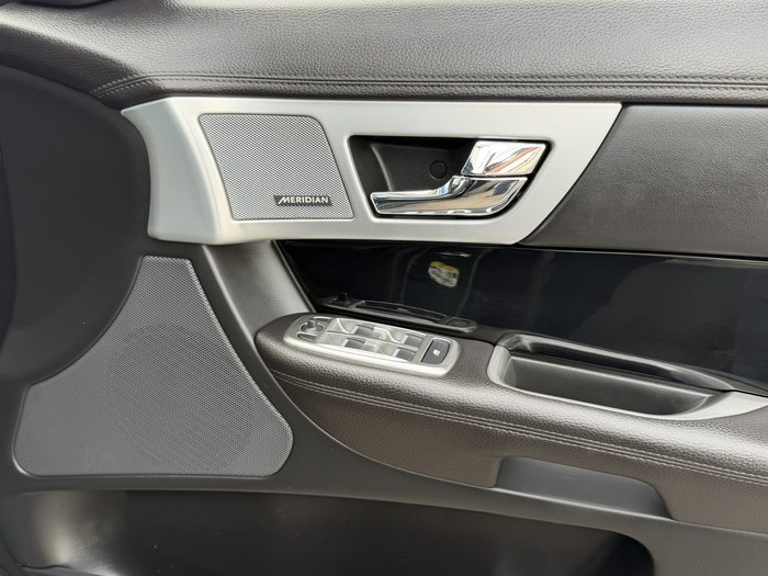 2015 Jaguar XF R-Sport