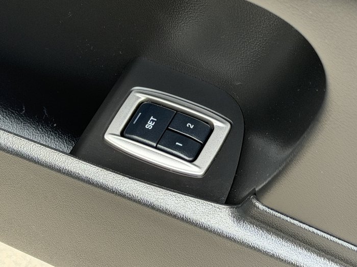 2015 Jaguar XF R-Sport