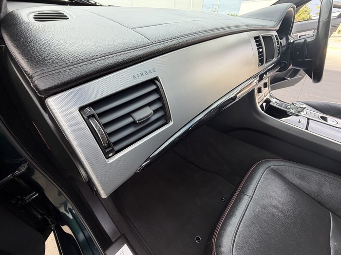 2015 Jaguar XF R-Sport