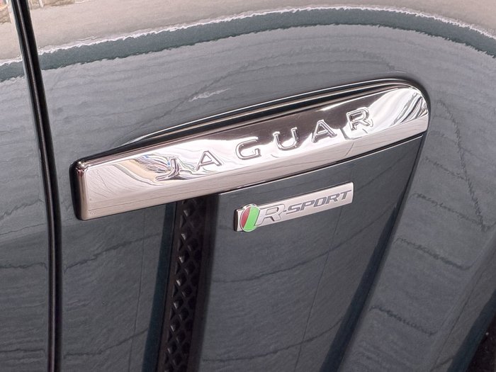 2015 Jaguar XF R-Sport