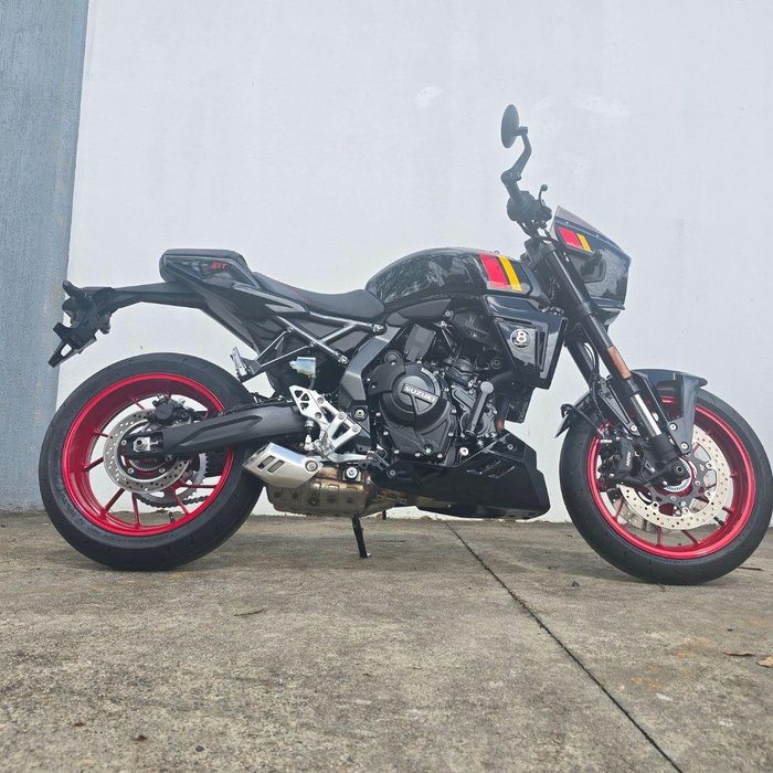 2026 Suzuki GSX-8TT GSX-S Black