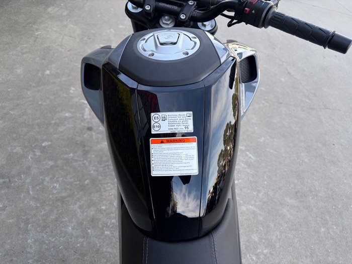 2025 CFMOTO 300 NK ABS NEBULA BLACK