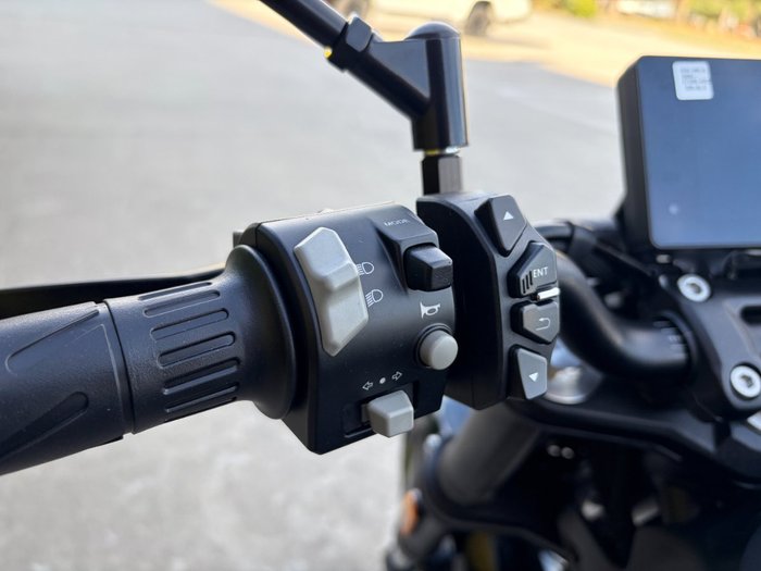 2025 CFMOTO 300 NK ABS NEBULA BLACK