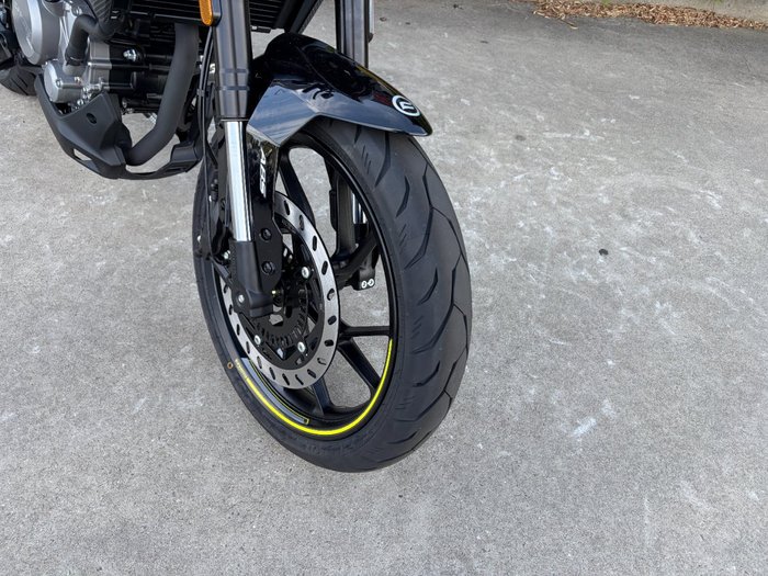 2025 CFMOTO 300 NK ABS NEBULA BLACK