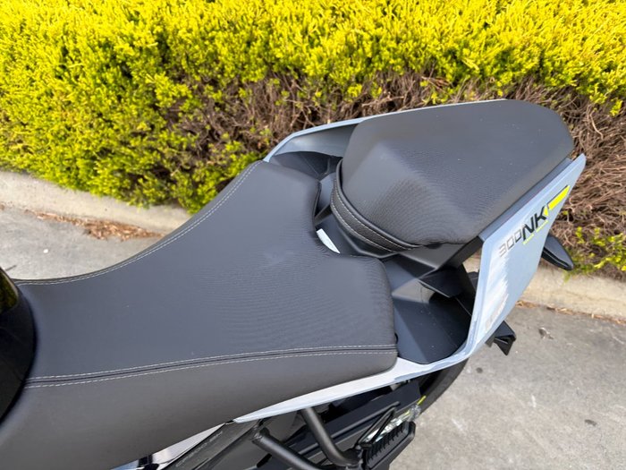 2025 CFMOTO 300 NK ABS NEBULA BLACK