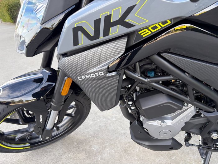 2025 CFMOTO 300 NK ABS NEBULA BLACK