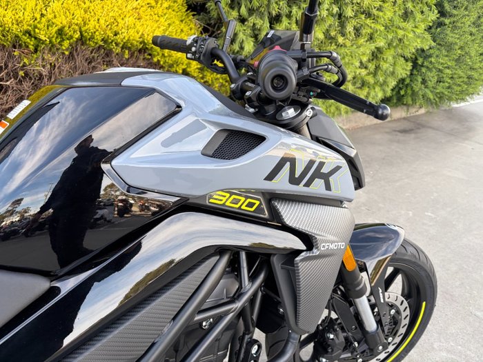 2025 CFMOTO 300 NK ABS NEBULA BLACK