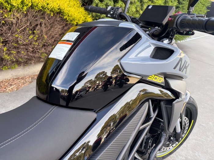 2025 CFMOTO 300 NK ABS NEBULA BLACK