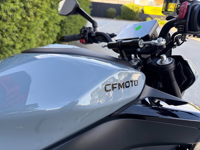 2025 CFMOTO 2025 CF Moto 650CC 675NK ABS Tundra Grey