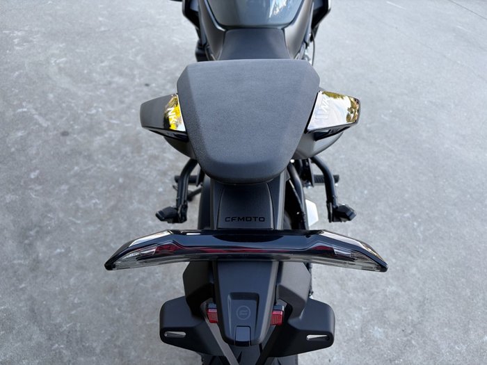 2025 CFMOTO 2025 CF Moto 650CC 675NK ABS Tundra Grey