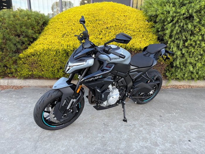 2025 CFMOTO 2025 CF Moto 650CC 675NK ABS Tundra Grey