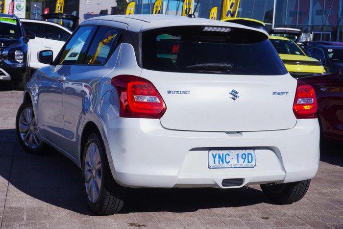 2017 Suzuki Swift GL Navigator