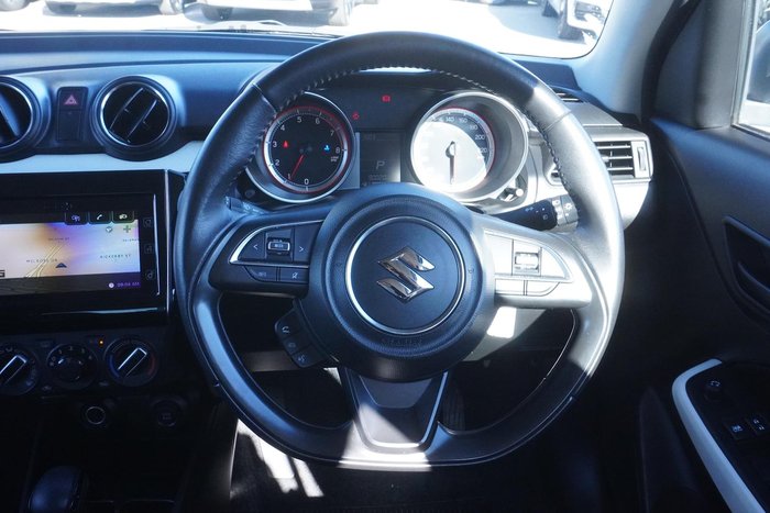 2017 Suzuki Swift GL Navigator