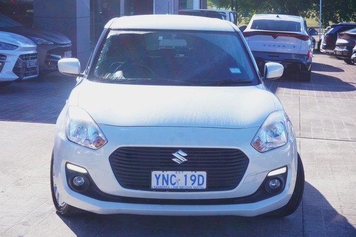 2017 Suzuki Swift GL Navigator