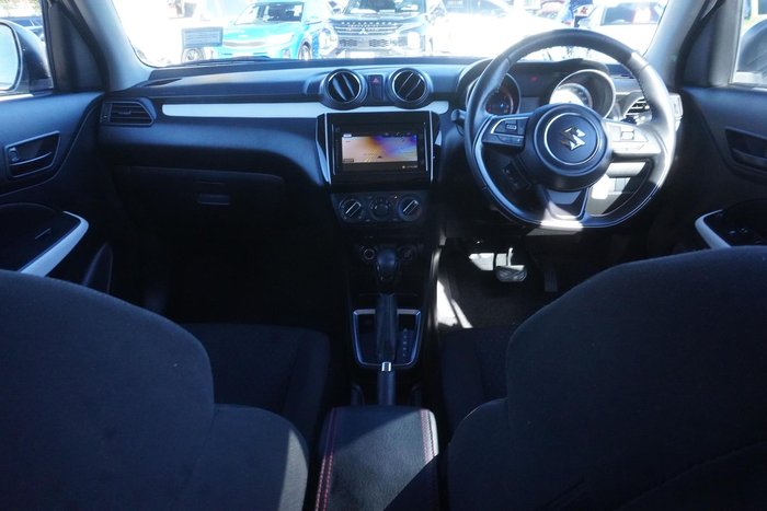 2017 Suzuki Swift GL Navigator