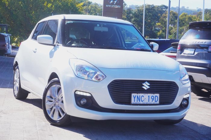 2017 Suzuki Swift GL Navigator