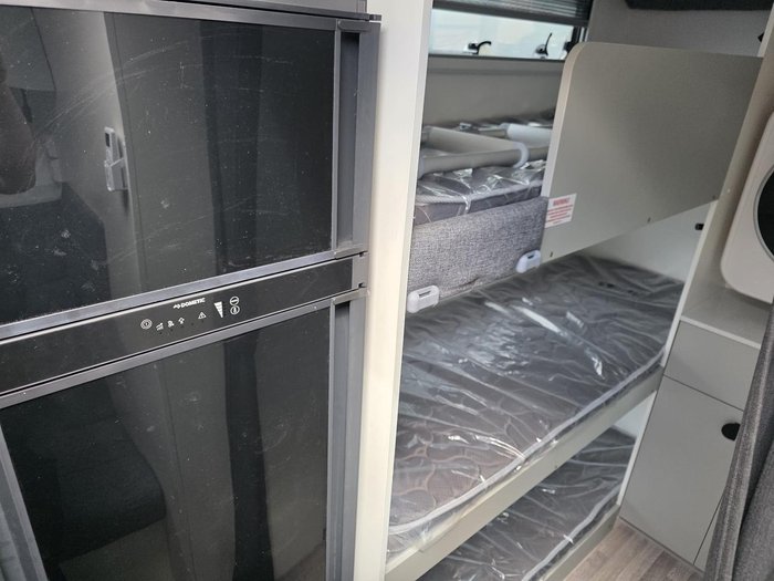 2025 Traveller Destination Track Dst20be