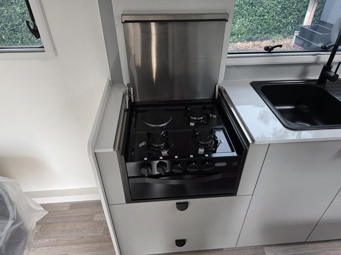 2025 Traveller Destination Track Dst20be