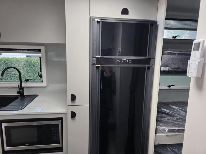 2025 Traveller Destination Track Dst20be