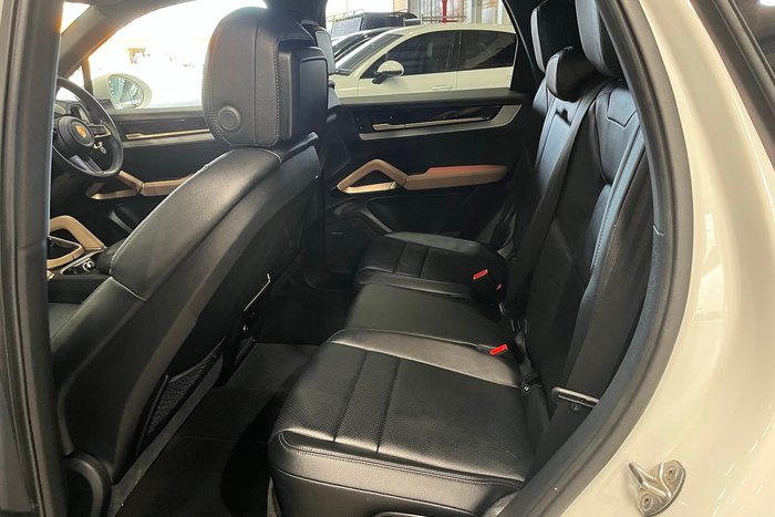 2023 Porsche Cayenne