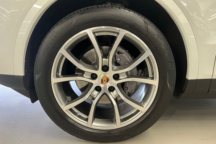 2023 Porsche Cayenne