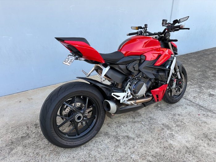 2023 DUCATI STREETFIGHTER V2 Red