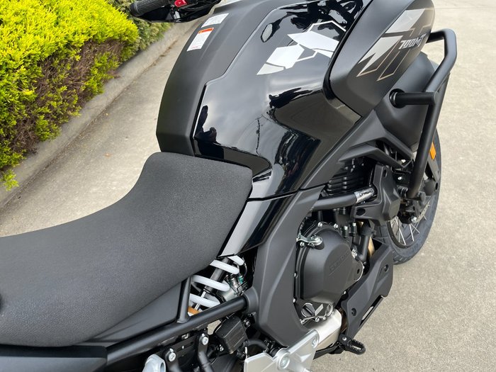 2025 CFMOTO MT NEBULA BLACK
