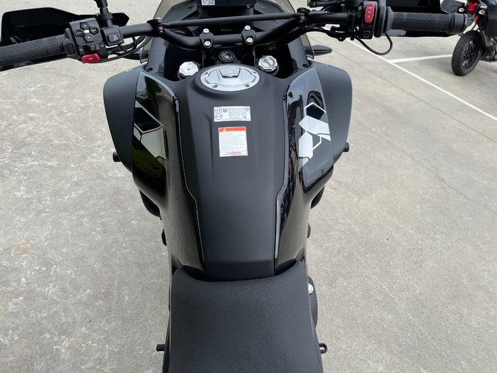 2025 CFMOTO MT NEBULA BLACK