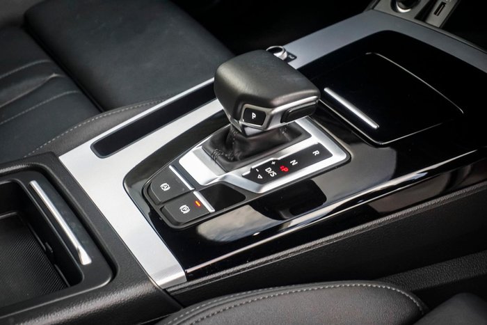 2022 Audi Q5 40 TDI S line