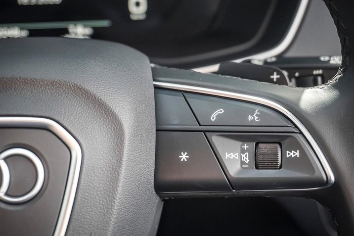 2022 Audi Q5 40 TDI S line