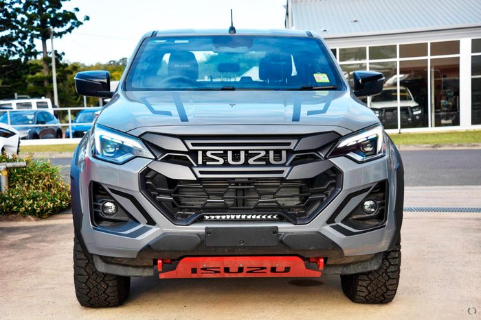 2025 Isuzu D-MAX BLADE