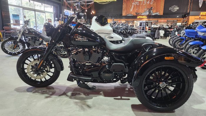 2025 HARLEY-DAVIDSON FLRT FREEWHEELER