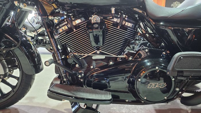 2025 HARLEY-DAVIDSON FLRT FREEWHEELER