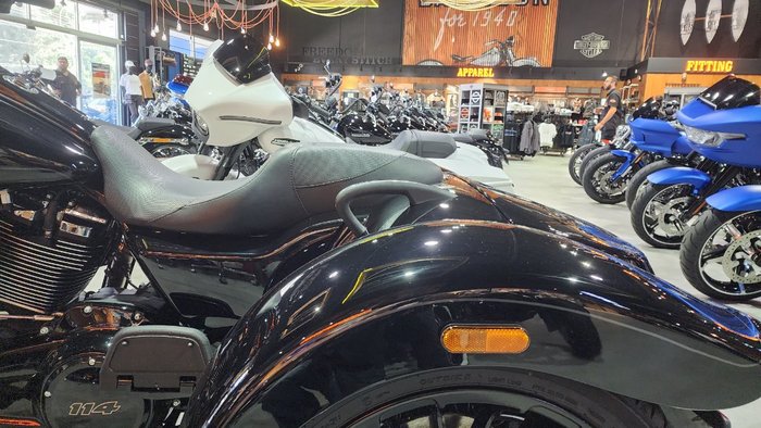 2025 HARLEY-DAVIDSON FLRT FREEWHEELER