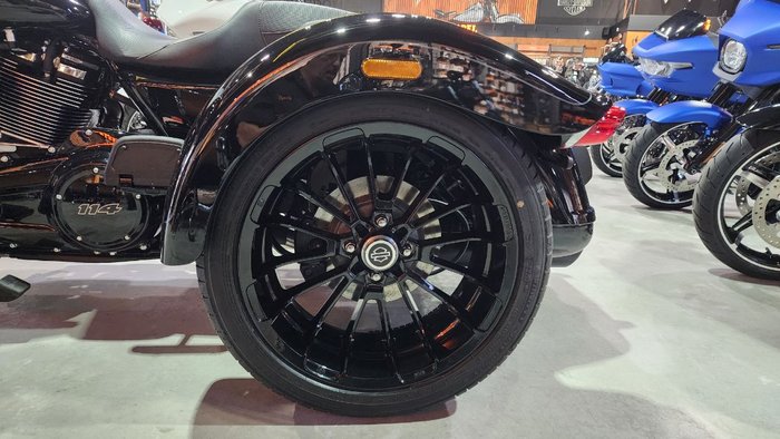 2025 HARLEY-DAVIDSON FLRT FREEWHEELER