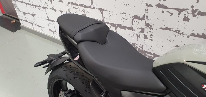2026 Triumph Trident 660 Trident Grey