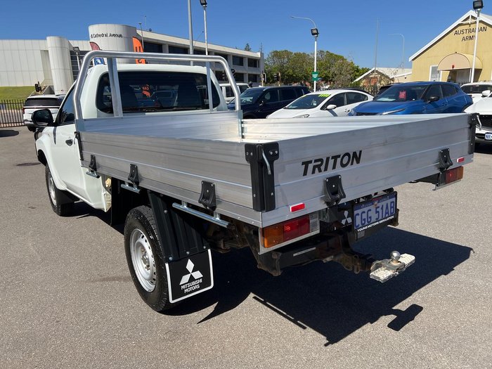 2020 Mitsubishi Triton GLX