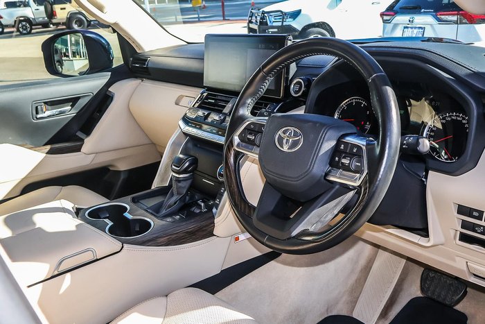 2024 Toyota Landcruiser VX