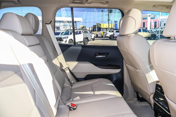 2024 Toyota Landcruiser VX