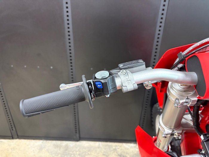 2025 Gas Gas EC 250 EC Red