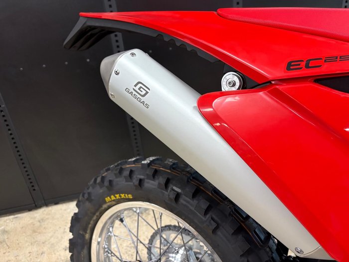 2025 Gas Gas EC 250 EC Red