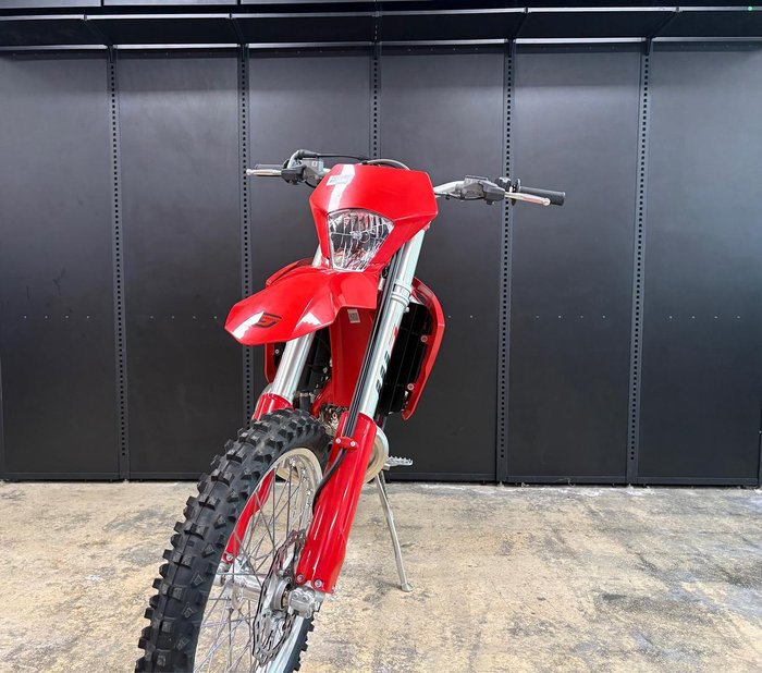 2025 Gas Gas EC 250 EC Red